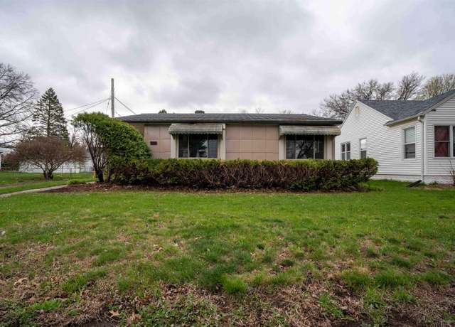 Property at 220 Forest Ave, Waterloo, IA 50702, 2 beds, 1 bath