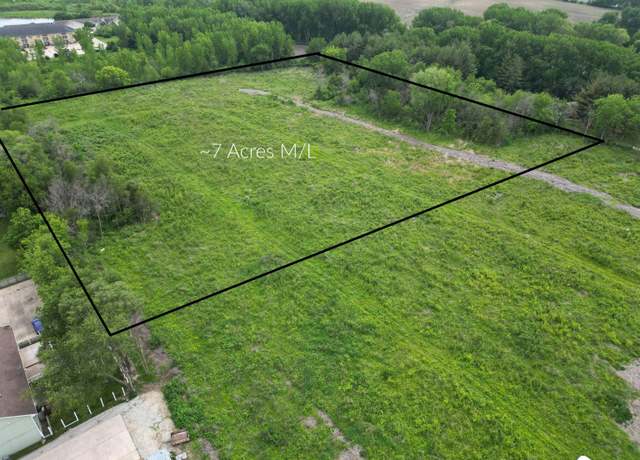 Property at 1916 Sheldon Ave, Cedar Falls, IA 50613