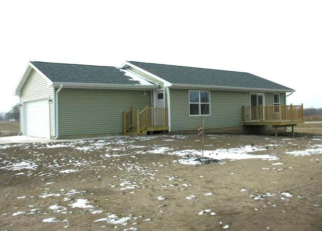 Property at 504 Boulder Ln, St. Ansgar, IA 50472, 3 beds, 2 baths