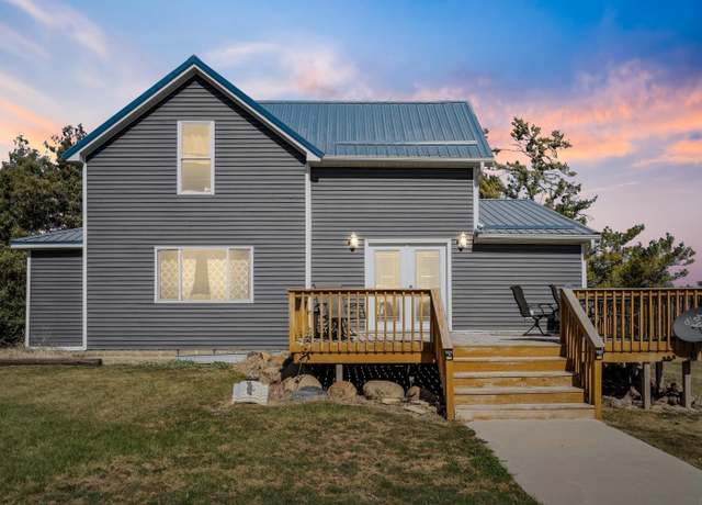 Property at 2554 Henley Ave Ave, Independence, IA 50644, 3 beds, 1 bath