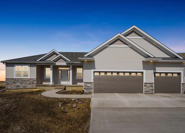 Property at 4408 Granite Ridge Rd, Cedar Falls, IA 50613, 4 beds, 3 baths
