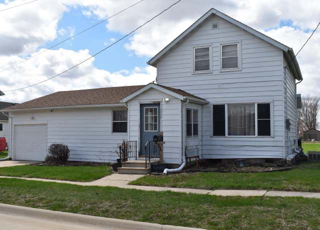 Property at 315 S 3rd St, Osage, IA 50461, 4 beds, 1.5 baths