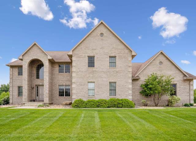 Property at 3022 Waterbury Dr, Cedar Falls, IA 50613, 6 beds, 4.5 baths