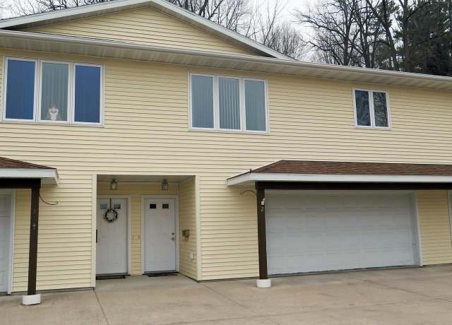 Property at 711 W Main St #2, Decorah, IA 52101, 2 beds, 2 baths