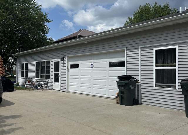 Property at 305 SW West St, Waukon, IA 52172, 2 beds, 2 baths