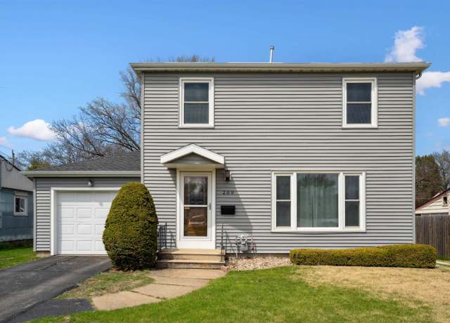 Property at 209 Byron Ave, Waterloo, IA 50702, 3 beds, 1.5 baths