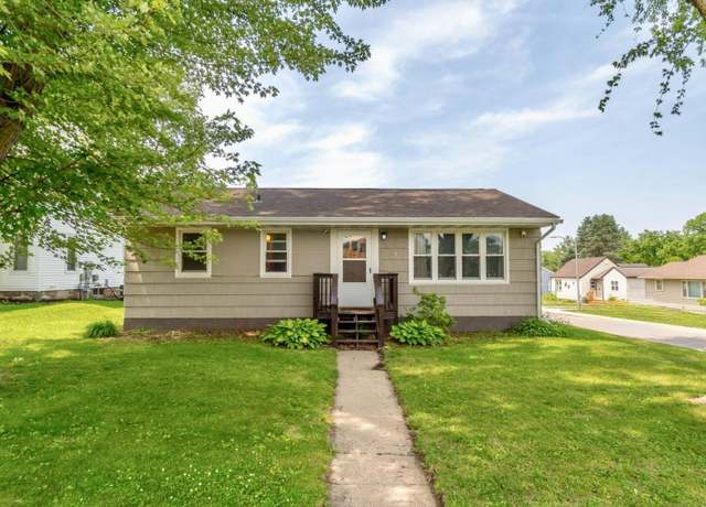 Property at 240 N Russell St, Denver, IA 50622, 3 beds, 1 bath