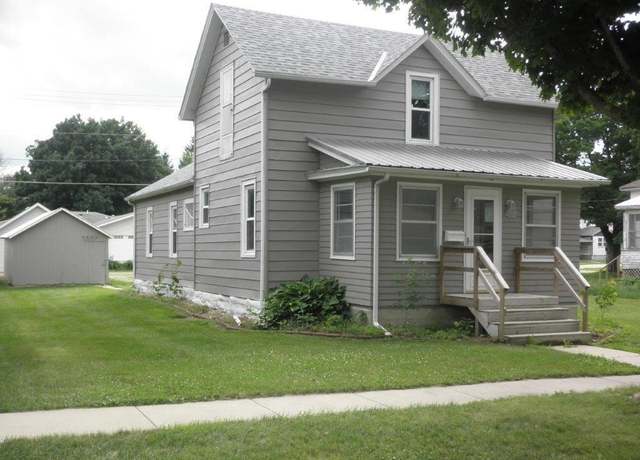 Property at 906 Mechanic St, Osage, IA 50461, 3 beds, 2 baths