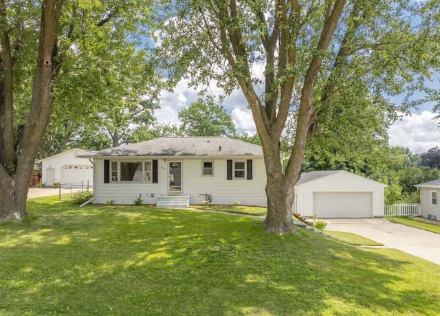 Property at 331 N Ellen St, Cedar Falls, IA 50613, 3 beds, 1 bath