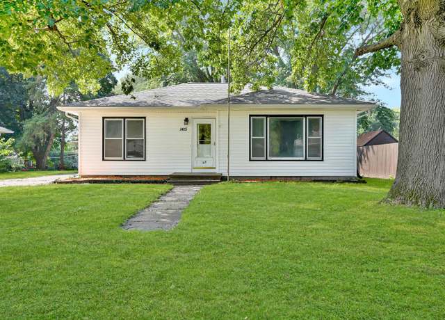 Property at 1415 Northey St, Waterloo, IA 50703, 3 beds, 2 baths