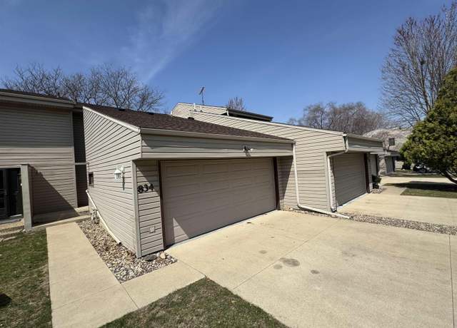 Property at 834 Prairie Meadow Ct, Waterloo, IA 50701, 2 beds, 1 bath