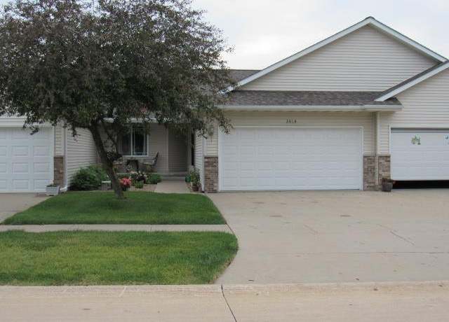 Property at 2014 49th Street St, Marion, IA 52302, 3 beds, 3 baths