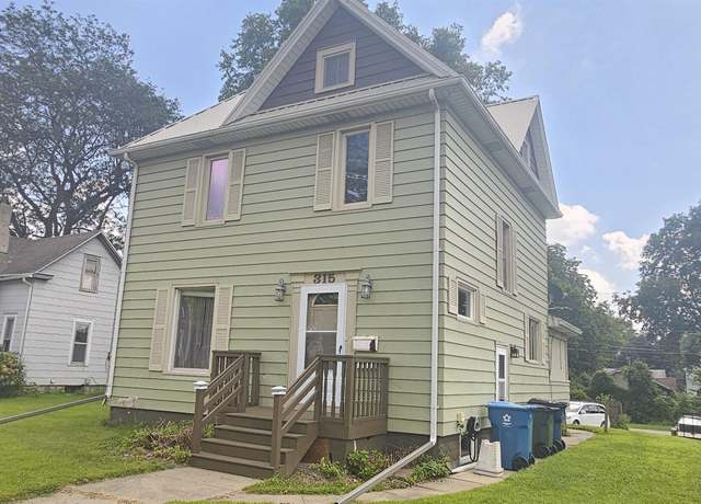 Property at 315 Leland Ave, Waterloo, IA 50702, 3 beds, 1.5 baths