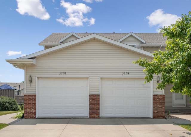 Property at 3292 Prairie Bend Circle Cir, Marion, IA 52302, 2 beds, 1.5 baths