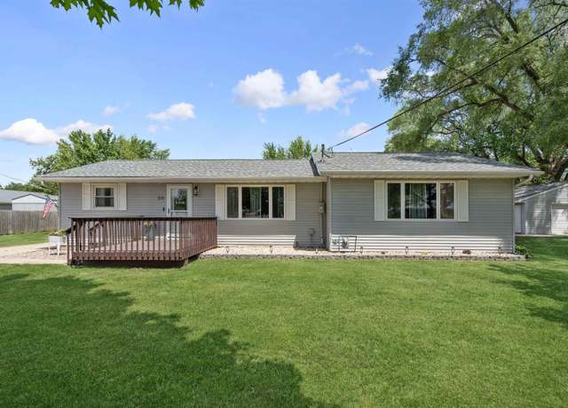 Property at 511 E Cedar Street St, Quasqueton, IA 52326, 3 beds, 2 baths