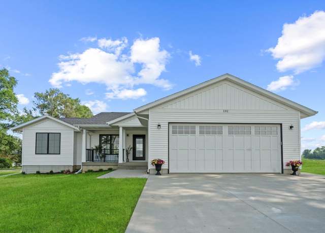 Property at 101 275th St, Quasqueton, IA 52326, 3 beds, 2 baths