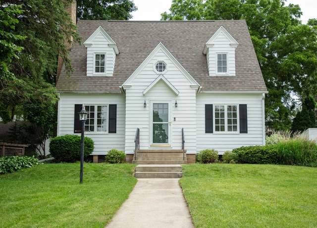 Property at 215 NW 6th St, Waverly, IA 50677, 3 beds, 1.5 baths