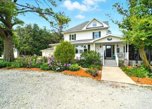 Property at 21687 X Ave, Reinbeck, IA 50669, 4 beds, 2.5 baths