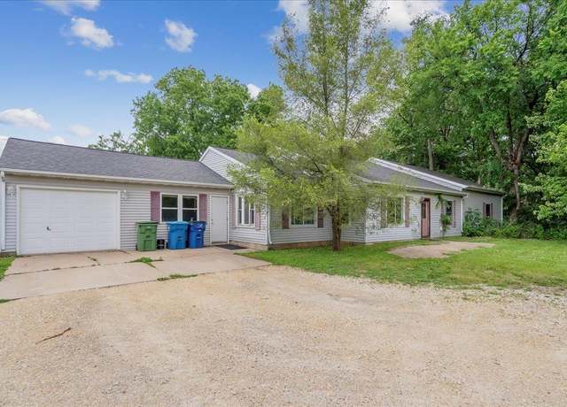 Property at 3539 Logan Ave, Waterloo, IA 50703, 4 beds, 2 baths