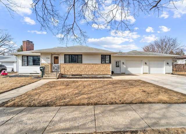 Property at 316 3rd Ave SE, Oelwein, IA 50662, 3 beds, 2 baths