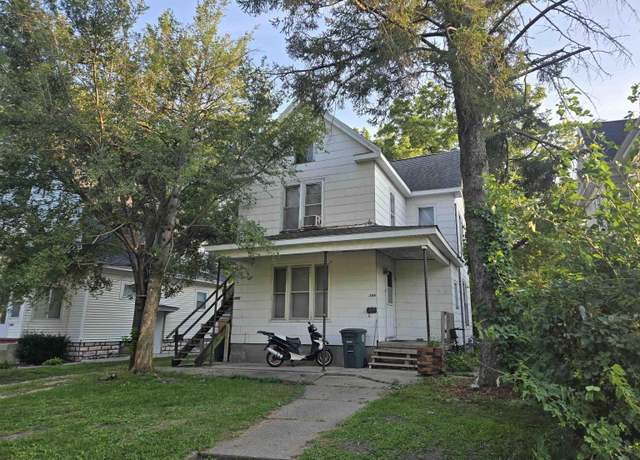 Property at 206 Randolph St, Waterloo, IA 50701