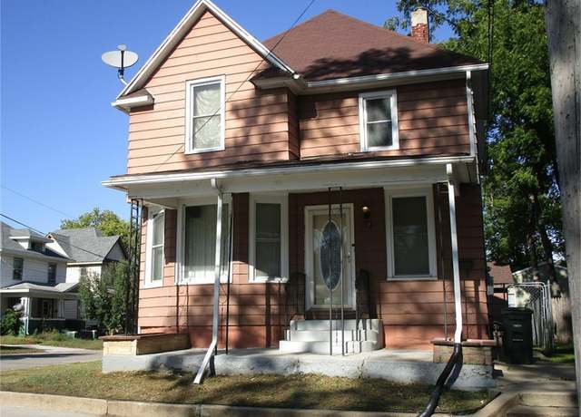 Property at 71 Lafayette St, Waterloo, IA 50703, 4 beds, 1 bath