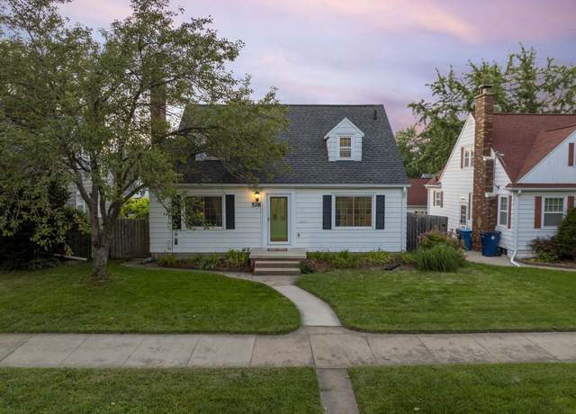 Property at 528 Campbell Ave, Waterloo, IA 50701, 3 beds, 2 baths