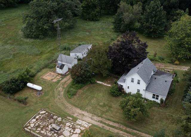 Property at 2812 253rd Ave, Ridgeway, IA 52165, 3 beds, 1.5 baths