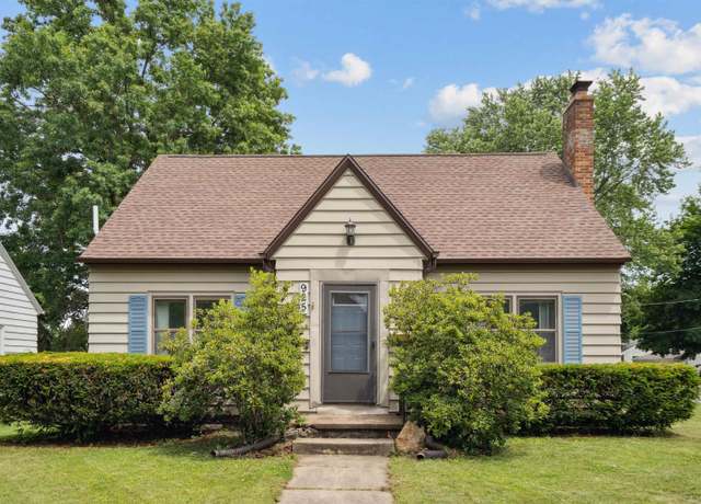 Property at 925 Denver St, Waterloo, IA 50702, 4 beds, 1.5 baths
