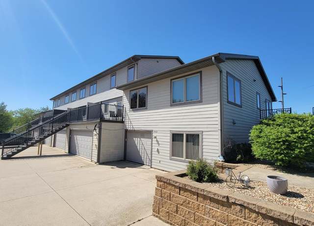Property at 3927 Memory Ln, Waterloo, IA 50702, 3 beds, 2 baths