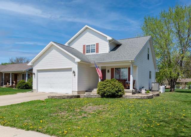 Property at 2726 Prescotts Dr, Waterloo, IA 50701, 3 beds, 2.5 baths