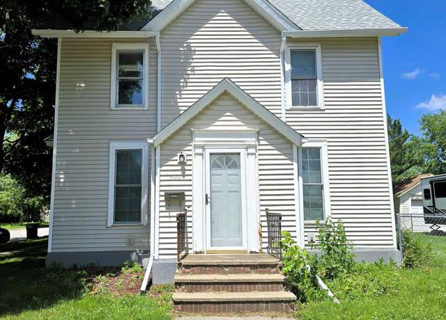 Property at 700 3rd St, Laporte City, IA 50651, 3 beds, 1.5 baths
