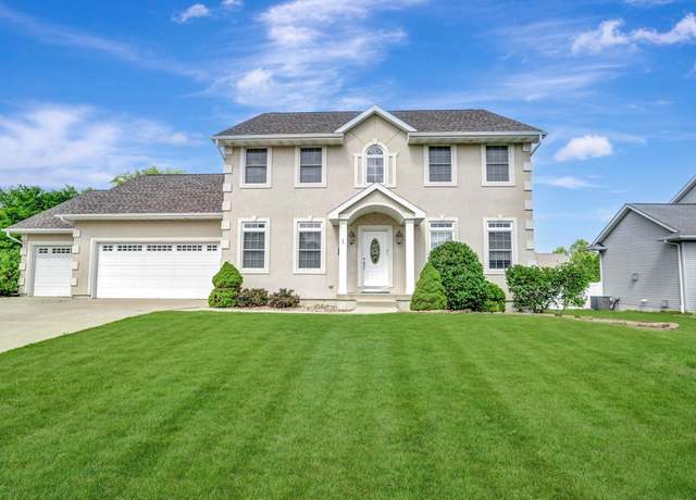 Property at 1022 Eagle Ridge Rd, Cedar Falls, IA 50613, 5 beds, 3.5 baths