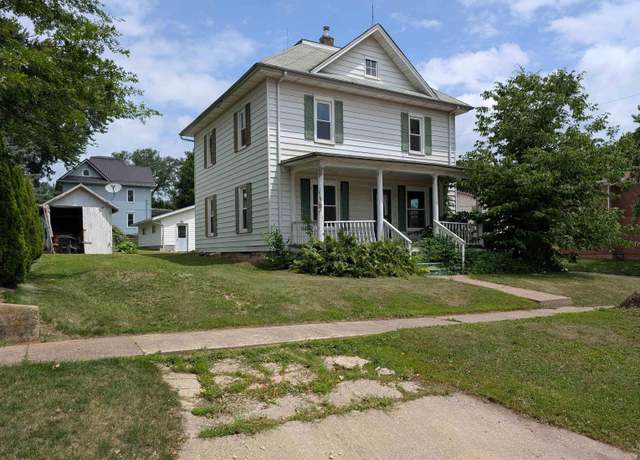 Property at 400 W Center St, Monona, IA 52159, 4 beds, 2 baths