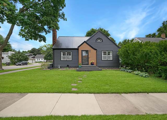 Property at 1556 Bertch Ave, Waterloo, IA 50702, 3 beds, 1.5 baths