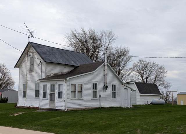 Property at 202 E Greene St, Castalia, IA 52133, 3 beds, 1 bath