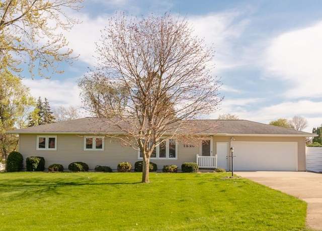 Property at 1320 Holstein Pl, Waterloo, IA 50701, 3 beds, 1.5 baths