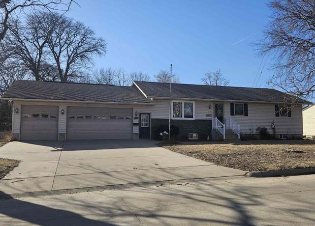 Property at 920 Mccoy Rd, Evansdale, IA 50707, 3 beds, 2 baths