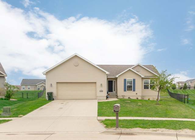 Property at 1529 Feather Run Trl, Cedar Falls, IA 50613, 5 beds, 3 baths