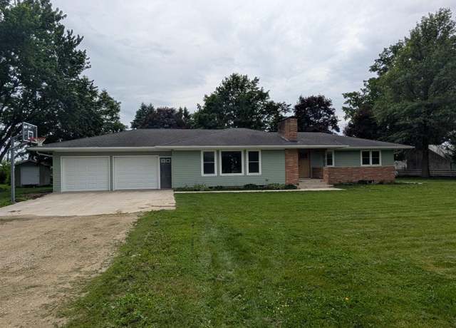 Property at 2658 215 St, Charles City, IA 50616, 5 beds, 1 bath