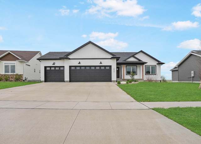 Property at 2823 Arbor Ridge Rd, Cedar Falls, IA 50613, 5 beds, 3 baths