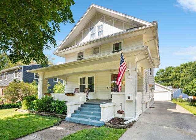 Property at 242 Sheridan Rd, Waterloo, IA 50701, 3 beds, 3 baths