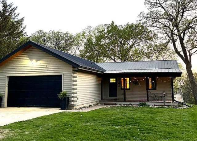 Property at 18499 Vail, Clarksville, IA 50619, 3 beds, 2.5 baths