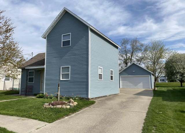 Property at 303 Wilson St, Dysart, IA 52224, 3 beds, 1 bath