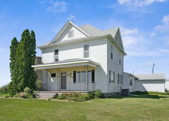 Property at 1827 N Pilot Grove Rd, Dunkerton, IA 50626, 4 beds, 1.5 baths