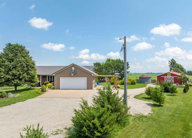Property at 12802 Union Ave, Clarksville, IA 50619, 5 beds, 3 baths