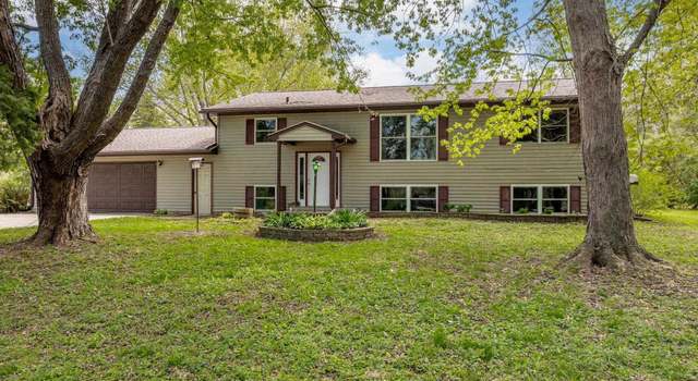 Photo of 8825 Commanche Trl, Laporte City, IA 50651