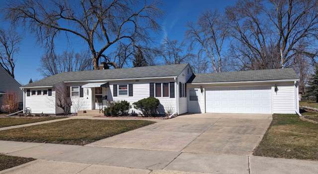 Photo of 613 1st Ave, Charles City, IA 50616