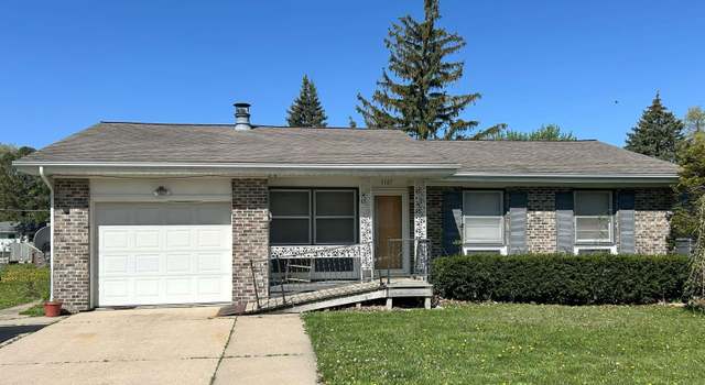 Photo of 1107 Hildreth St, Charles City, IA 50616