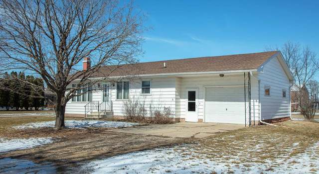 Photo of 724 2nd St, Plainfield, IA 50666